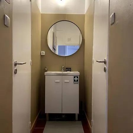 Apartamento Room 2 Marechal 2-Barrio Alto/ Santa Catarina Lisboa